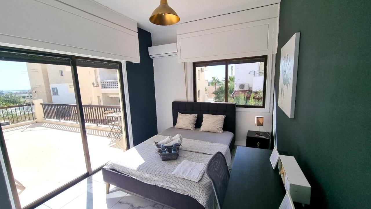 Cozy Beach Apt, Near Airport With 100Mbit Internet Ларнака Екстериор снимка