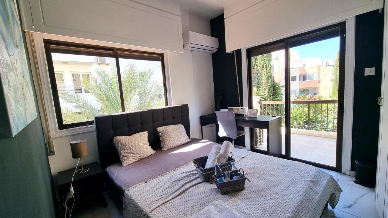 Cozy Beach Apt, Near Airport With 100Mbit Internet Ларнака Екстериор снимка